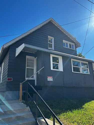 1822 N Sheridan Rd Photo 1