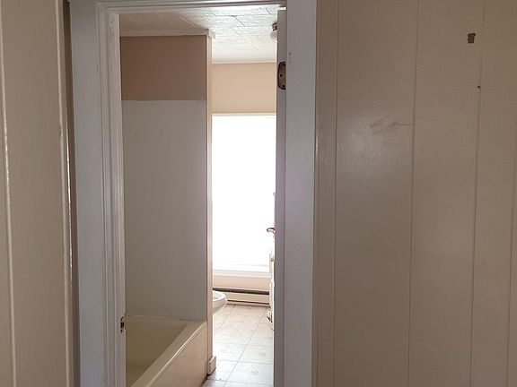 3rd image of 28 Myrtle St #1