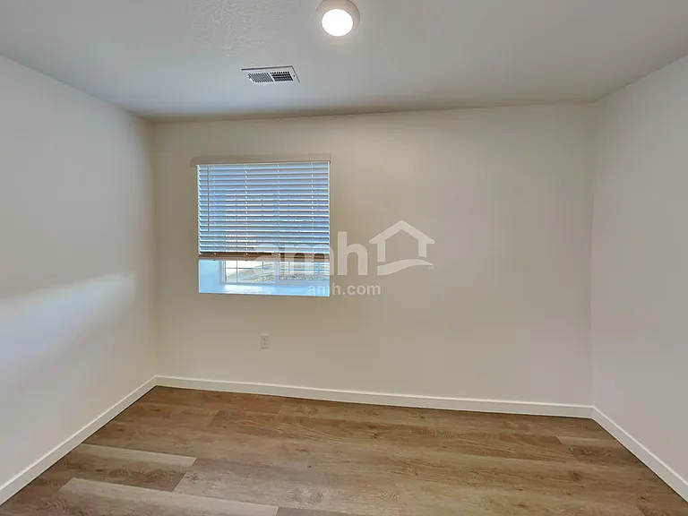 26132 E Calhoun Cir — Photo 12