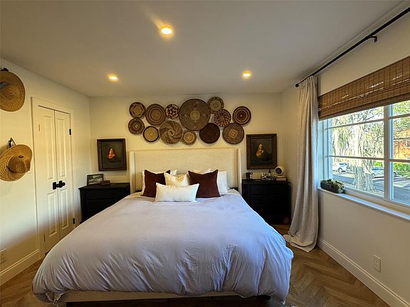 3rd image of 9 NE 19th Court #211C