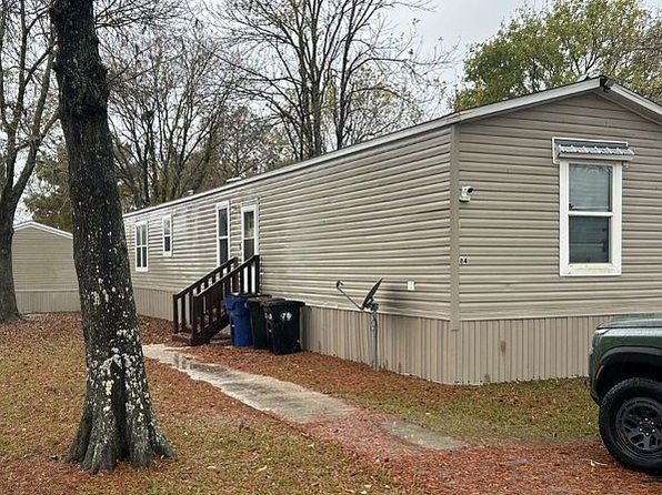 4702 Plantation Village Dr TRAILER 84