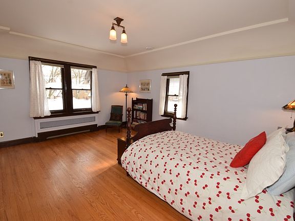 5th image of 4721 N Woodburn St