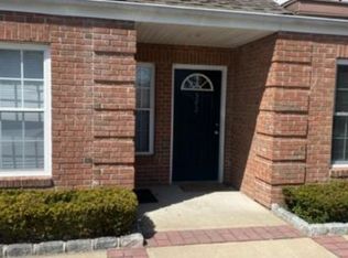 380 W Montauk Hwy, Lindenhurst, NY 11757