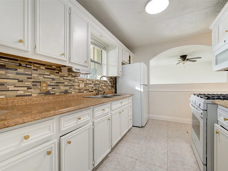 14238 Old Humble Rd — Photo 38