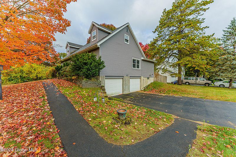 2nd image of 3 Woodridge Street
