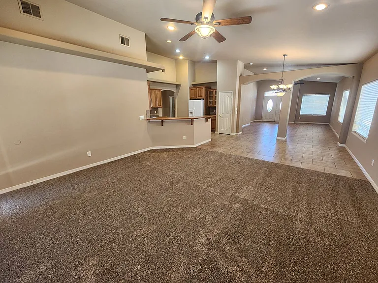 2777 Conventry 2777 Coventry — Photo 7