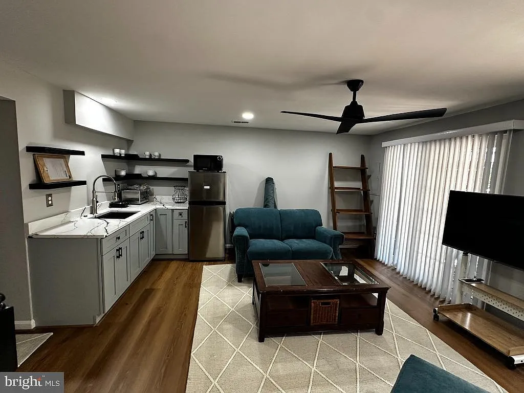 1 bed, 608 sqft, $1,550 — Photo 3