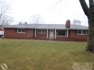 6259 Elizabeth Lake Rd, Waterford, MI 48327