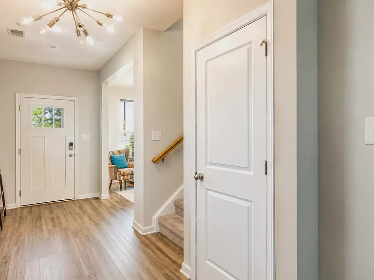 9801 Cravensford Loop — Photo 6