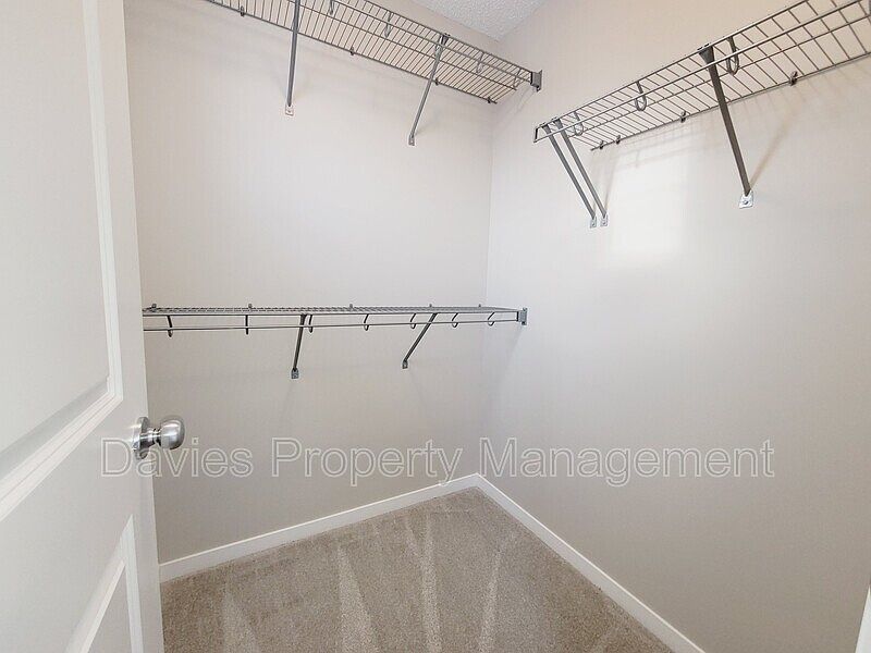 Edmonton Townhouse for rent - 3 Bedrooms — photo 8