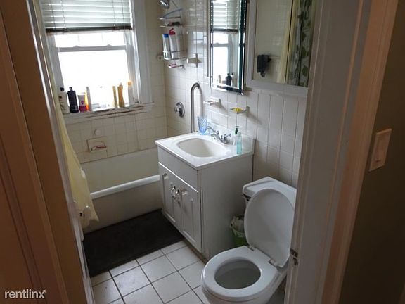 landlord_unit_photo_670695_12