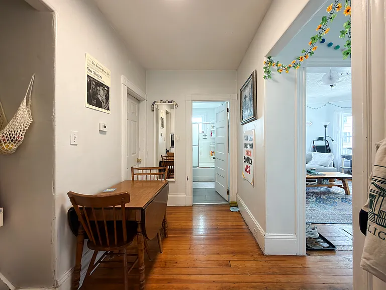 15 Charnwood Rd #1 — Photo 4