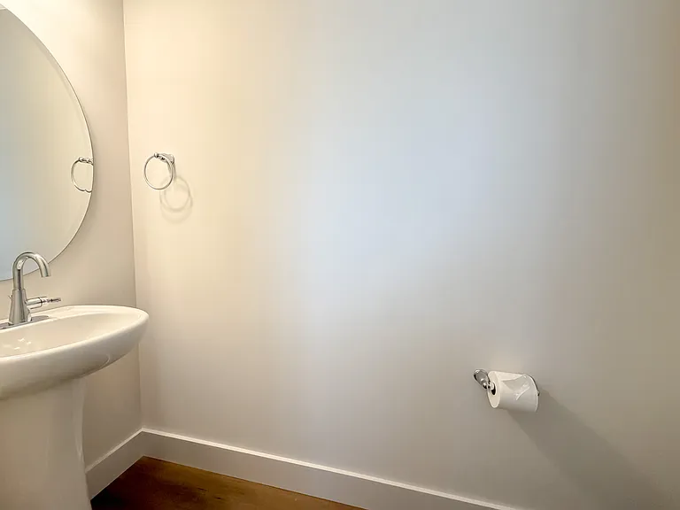 273 Locust St — Photo 15