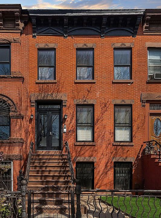 1st image of 607 Halsey St