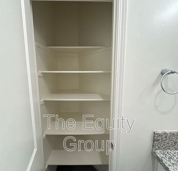 725 S Pinkham #101 — Photo 17