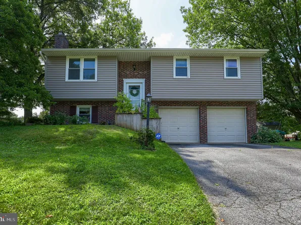 302 Donna Ave, Lancaster, PA 17603
