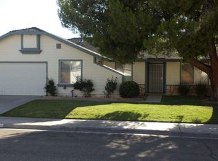 37925 Moondance Dr, Palmdale, CA 93552