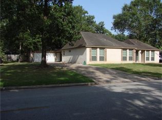 16126 Spinnaker Dr, Crosby, TX 77532