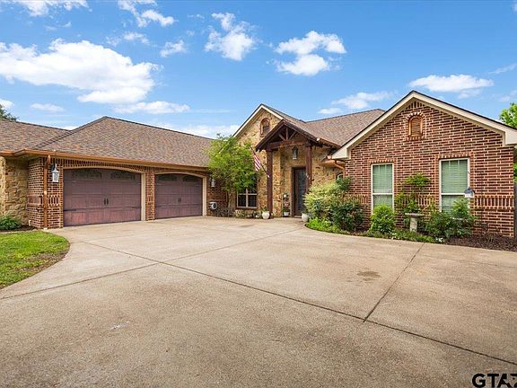 2nd image of 249 Heritage Ct