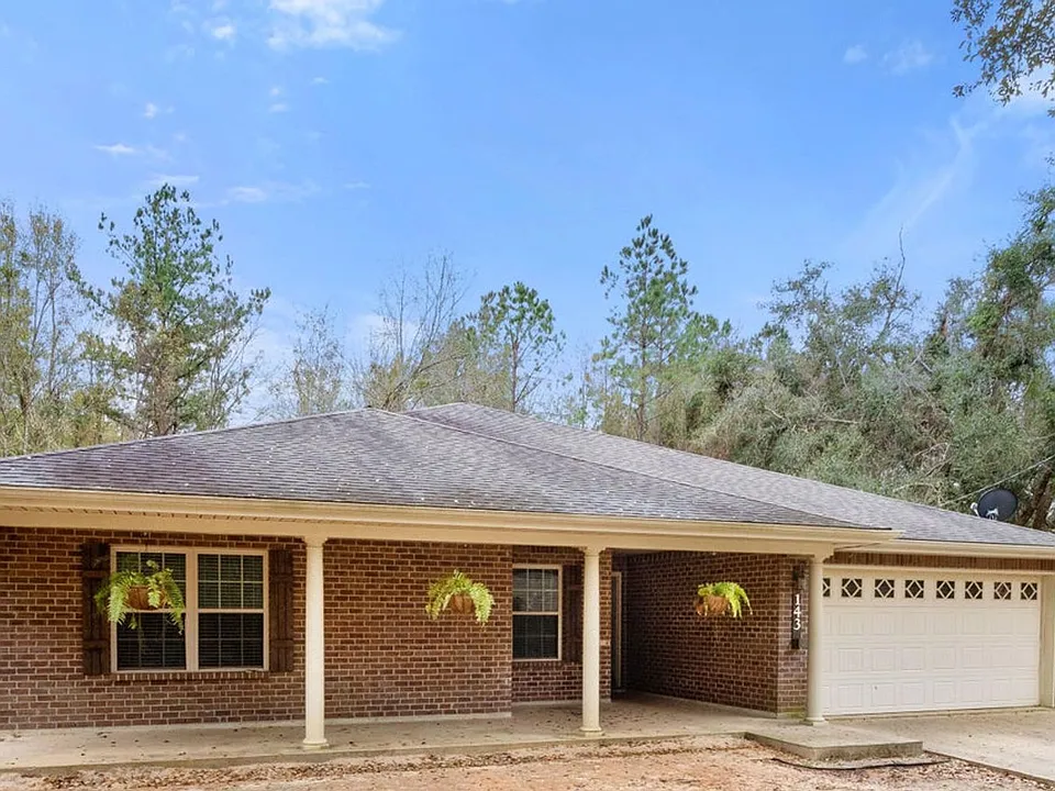 143 Hazel Ln