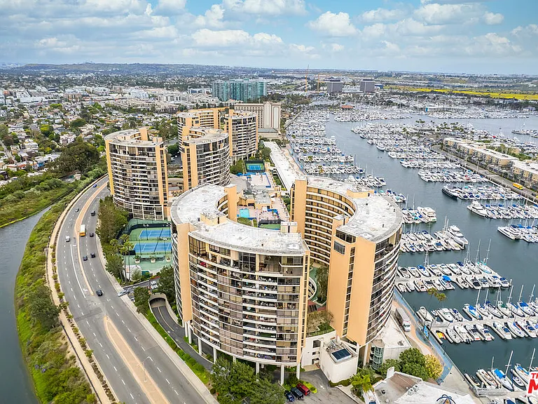 4265 Marina City Dr #415 — Photo 57