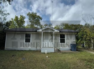 305 N Wilson St, Kaufman, TX 75142