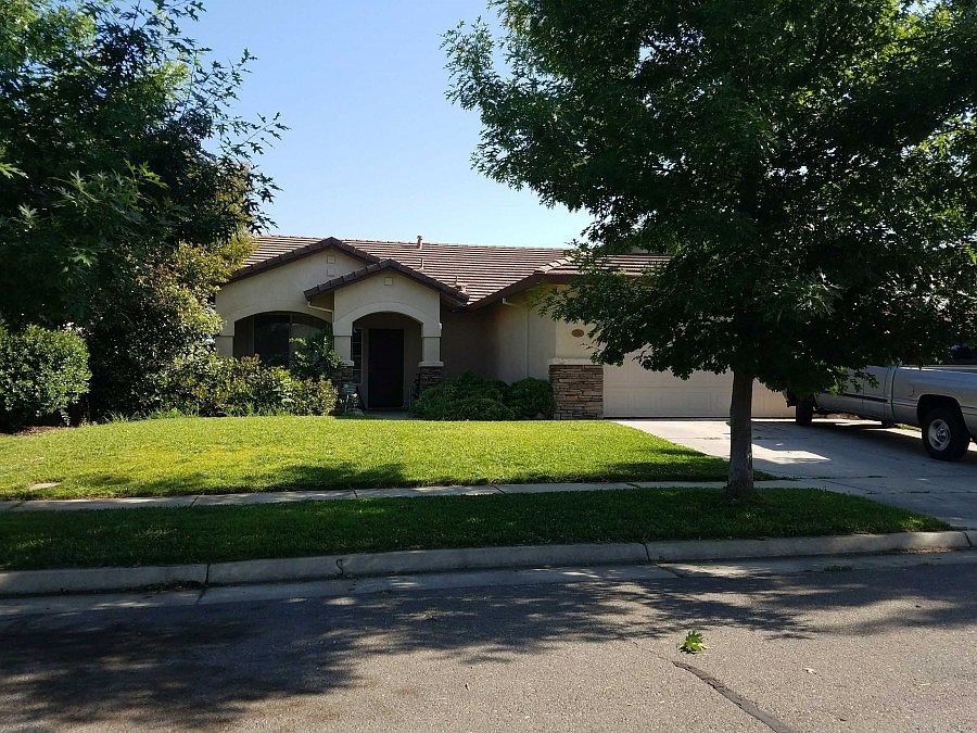 2nd image of 616 Diamond Pointe Way