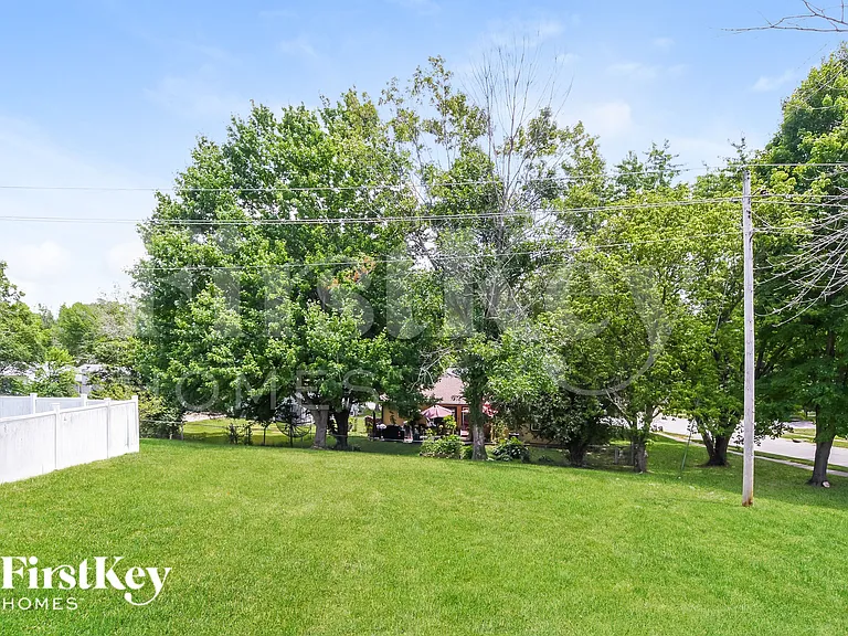 11610 Helenoak Dr — Photo 13