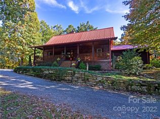 421 Fox Tower Rd, Brevard, NC 28712