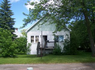 80 Woodside Ave, Essexville, MI