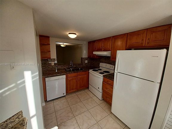 5th image of 4088 NW 90th Ave #4088