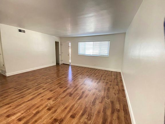 3rd image of 2017 Murchison Dr APT 11