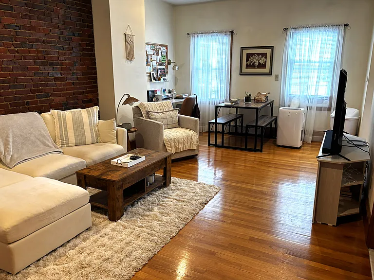 182 Bolton St #3 — Photo 1