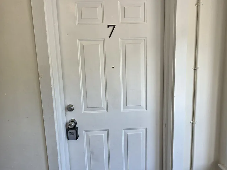 29 Canal St #7 — Photo 3