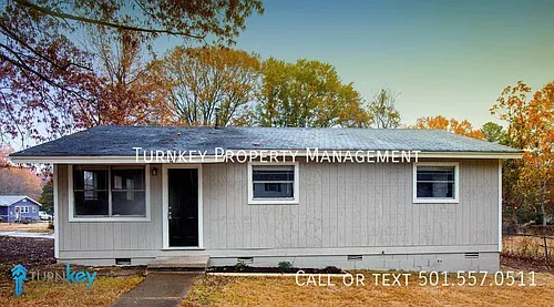 7124 Twin Oaks Rd Photo 1