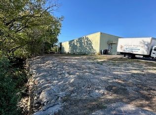 3232 S Jones St, Fort Worth, TX 76110