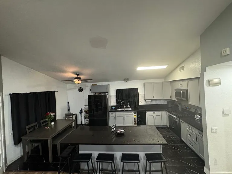 24452 Robie Ct — Photo 13