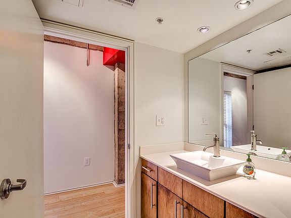 5th image of 1209 N Harvey Ave APT 201