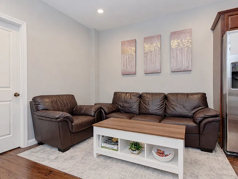 347 E 8th St #3 — Photo 2
