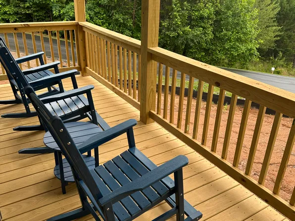 1885 Cypress Trl, Lenoir, NC 28645