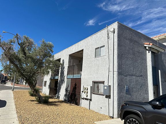 4th image of 4743 Elk Springs Ave APT D