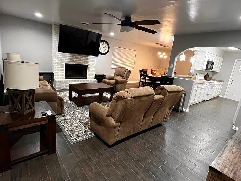 2504 Baylor Ave — Photo 21