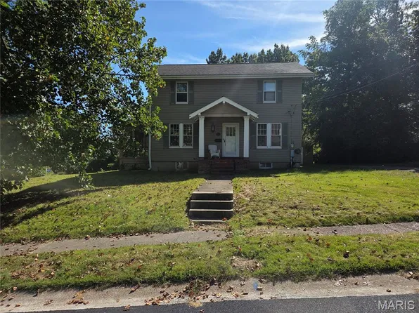 30 Royal Ave, Saint Louis, MO 63135