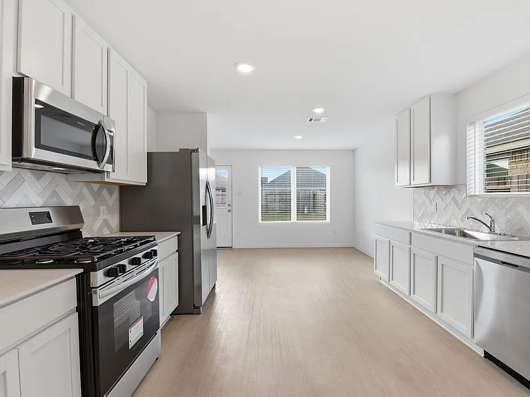 6323 Geyser Starish Dr — Photo 11