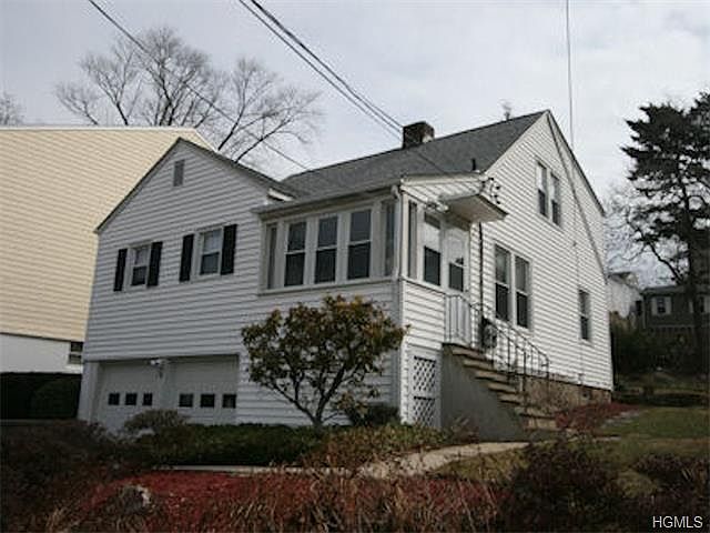 1st image of 218 Lincoln Ave E #2