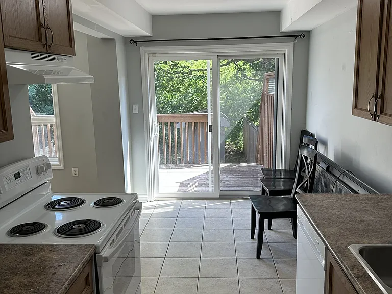 71 Sydenham Wls — Photo 5