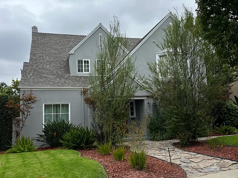 737 S Tremaine Ave — Photo 2