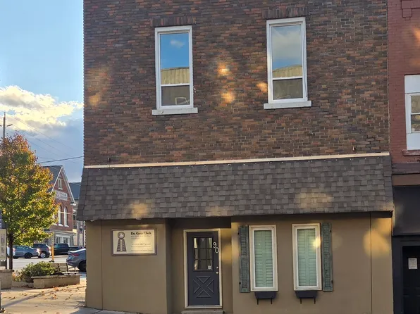 90 Main St #3, Penetanguishene, ON L9M 1T4