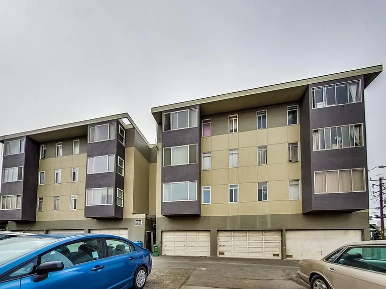 4350 Kirkham Street — Photo 14