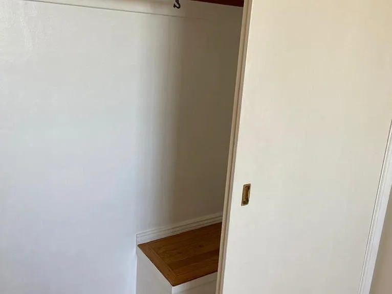 438 Willits St #438 — Photo 5